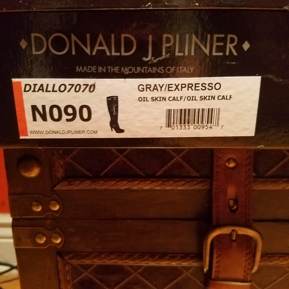 Boots - Picture 5 of 5